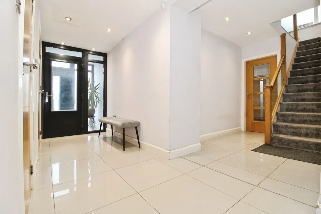 Mellish Drive, Walsall, WS4, photo 10