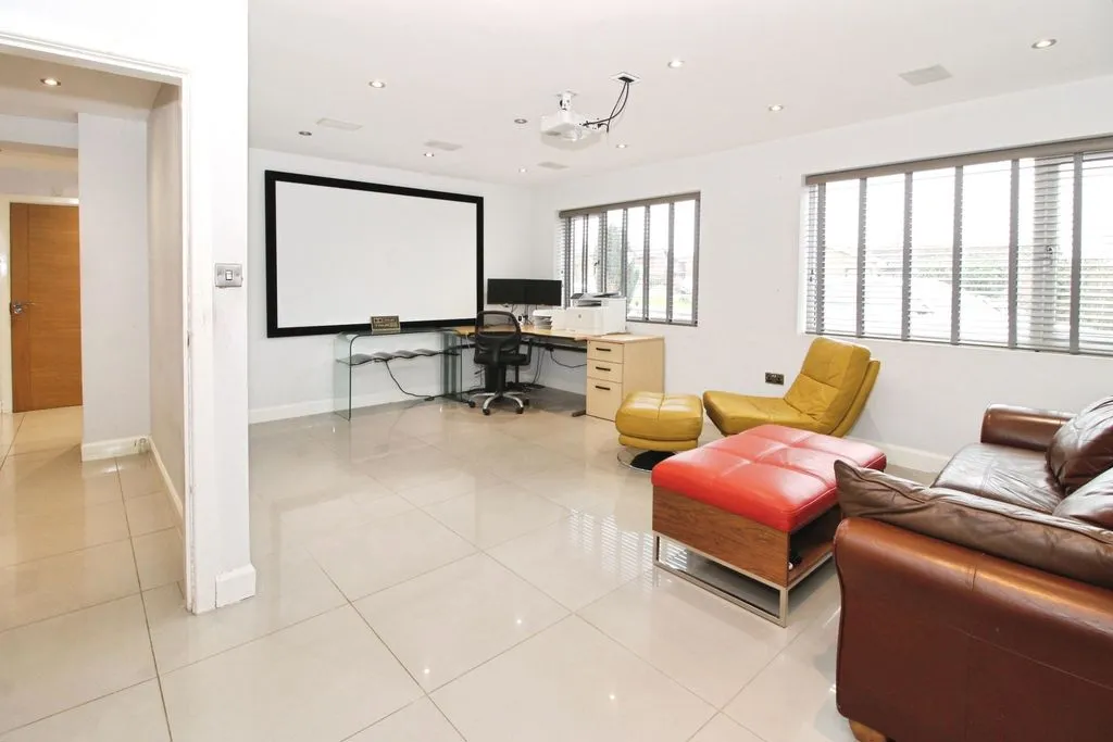 Mellish Drive, Walsall, WS4, photo 9