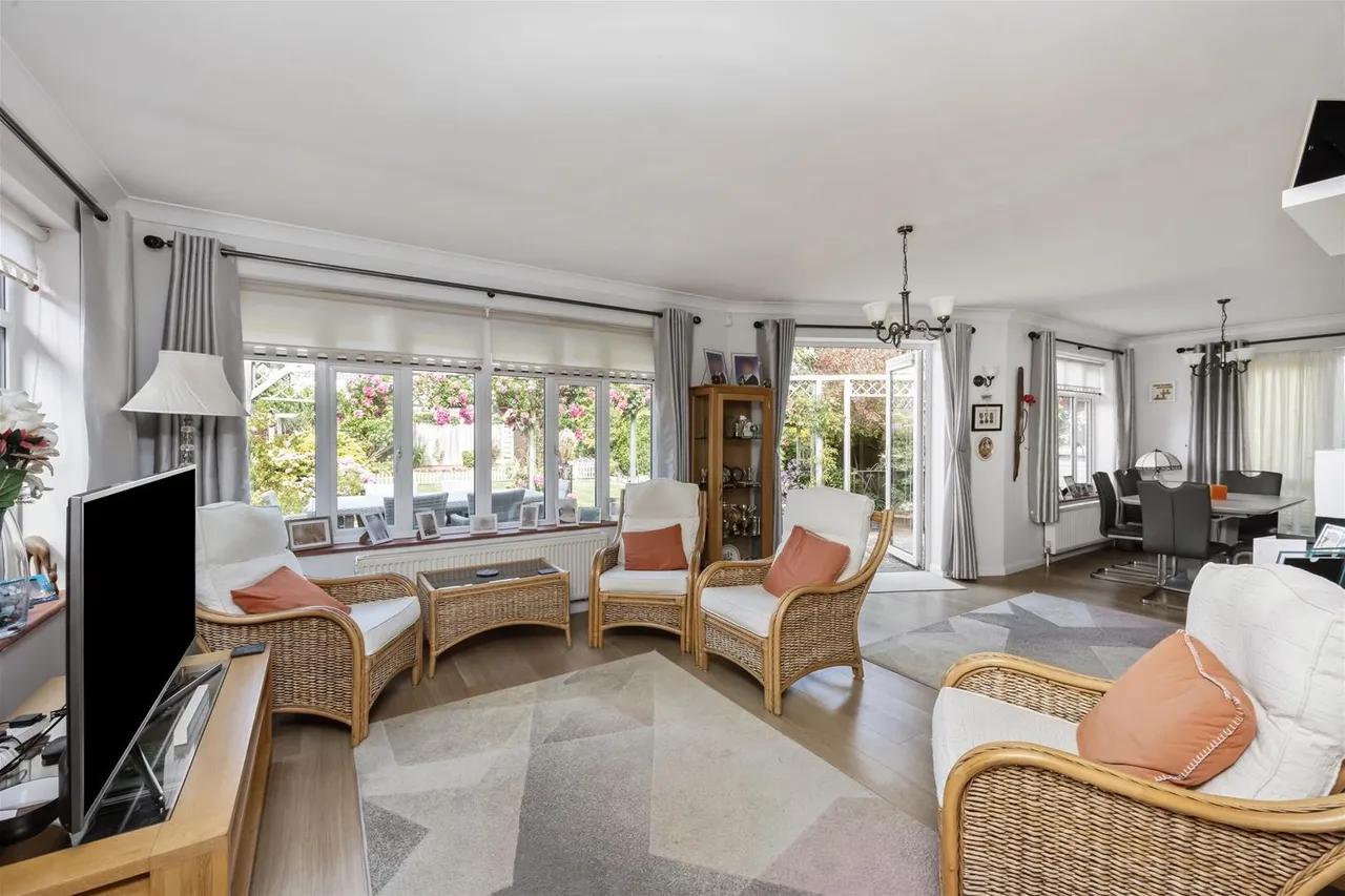 Arlington Close, Goring-By-Sea, Worthing, photo 12