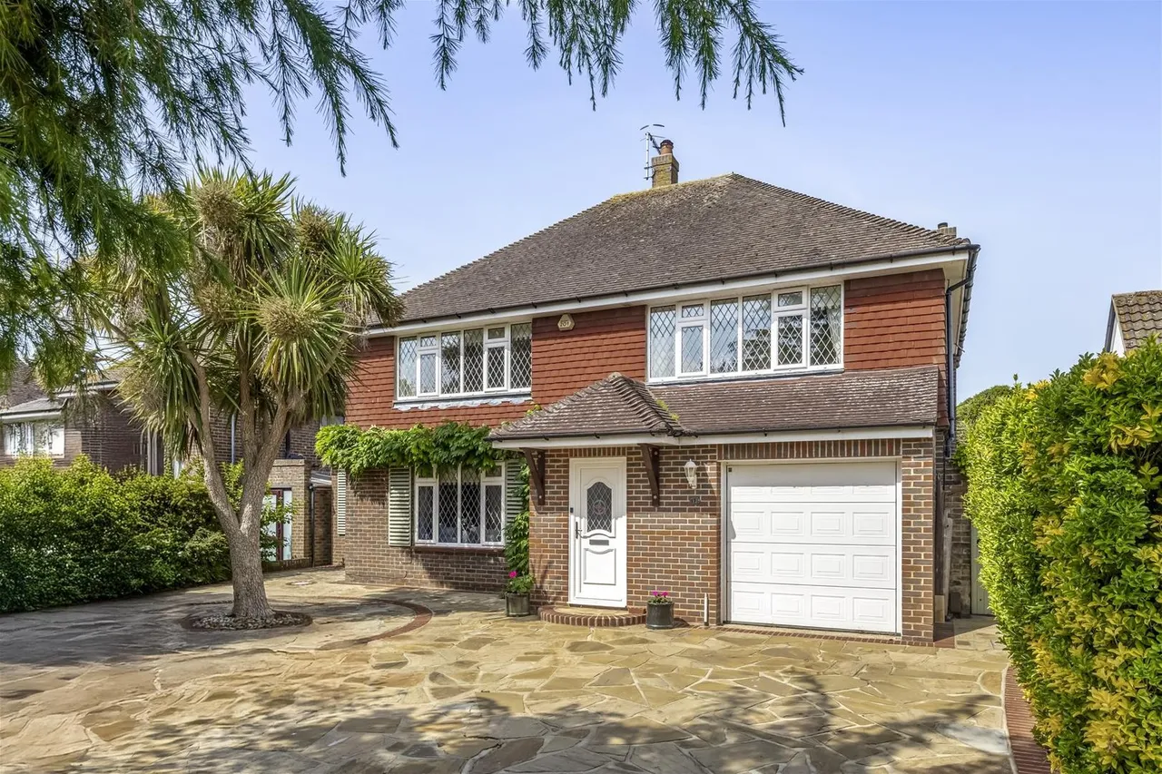 Arlington Close, Goring-By-Sea, Worthing, photo 35