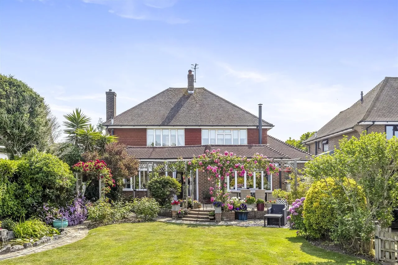 Arlington Close, Goring-By-Sea, Worthing, photo 27