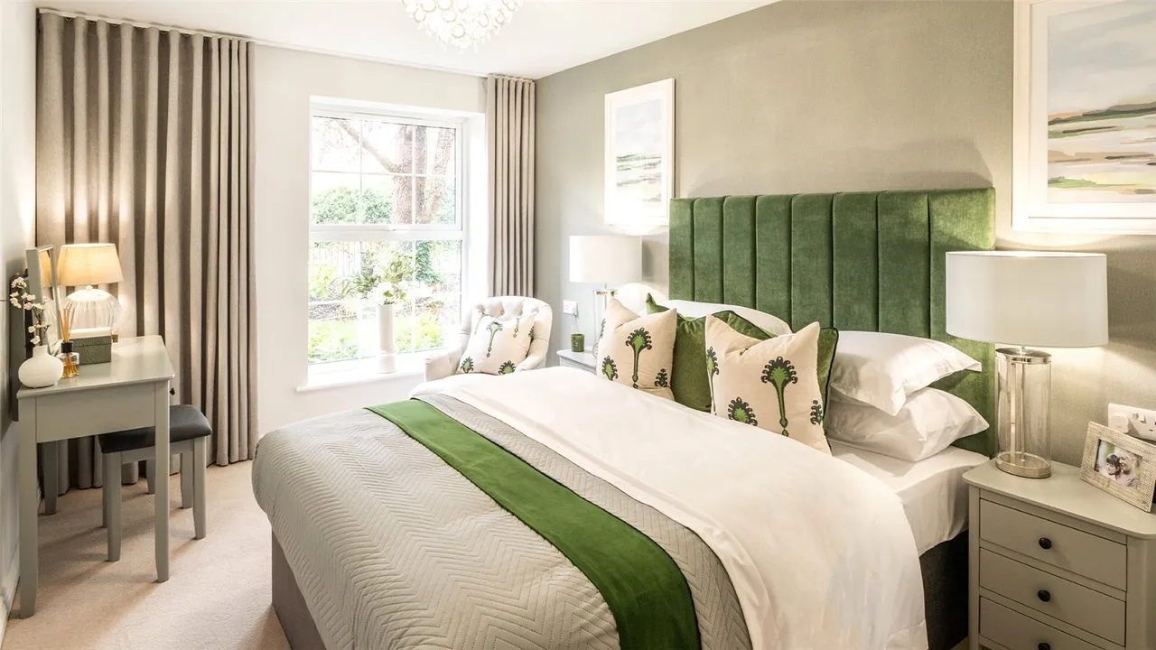 Queen Elizabeth Avenue, Lymington, SO41, photo 6