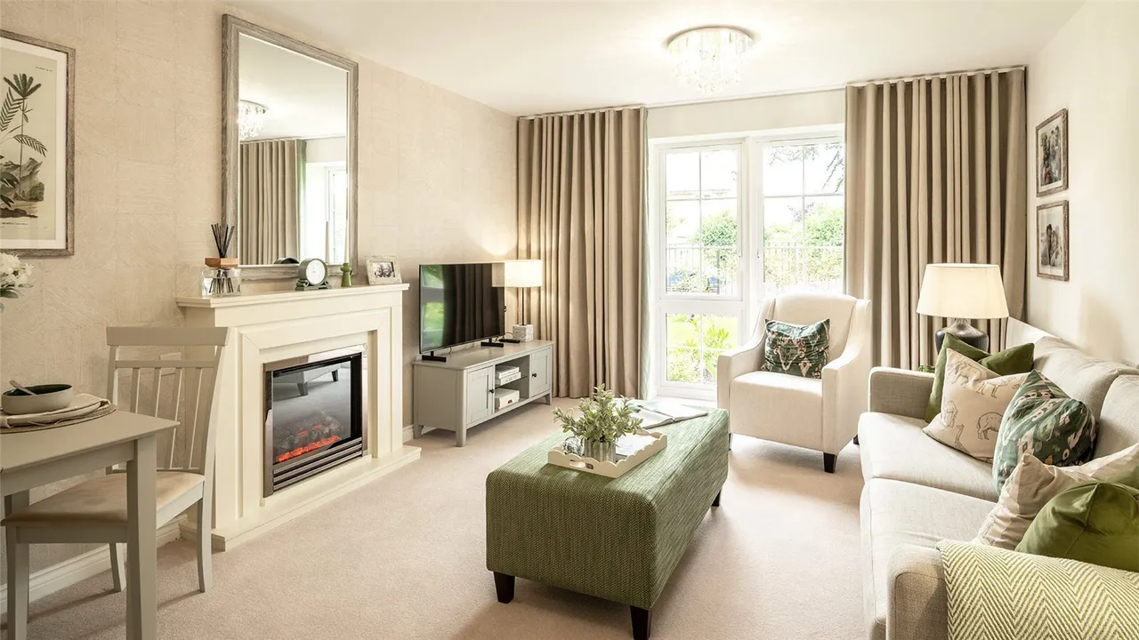 Queen Elizabeth Avenue, Lymington, SO41, photo 8