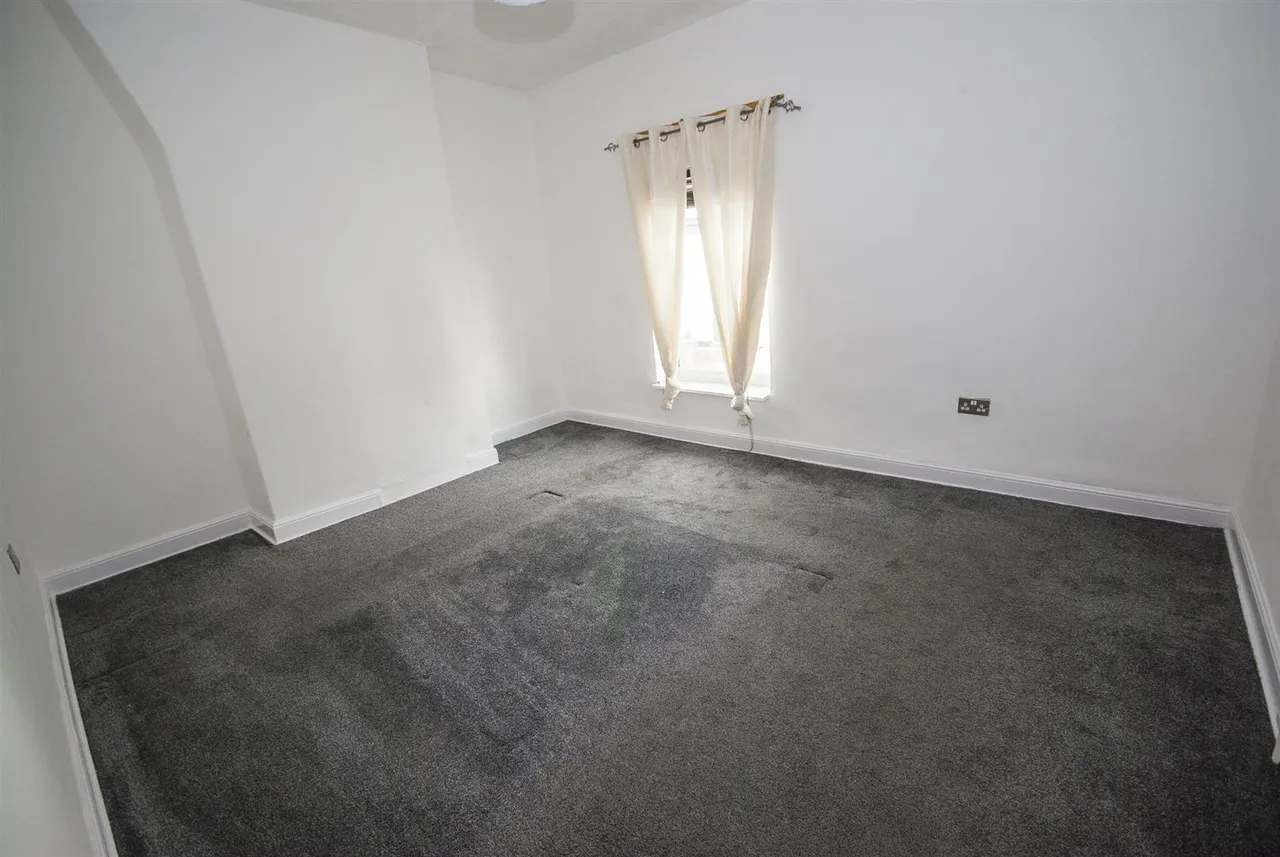 Kersal Road, Prestwich, M25, photo 7