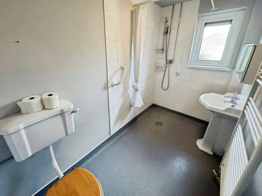 Upper Hall Close, Leicester, Leicestershire, LE5, photo 10