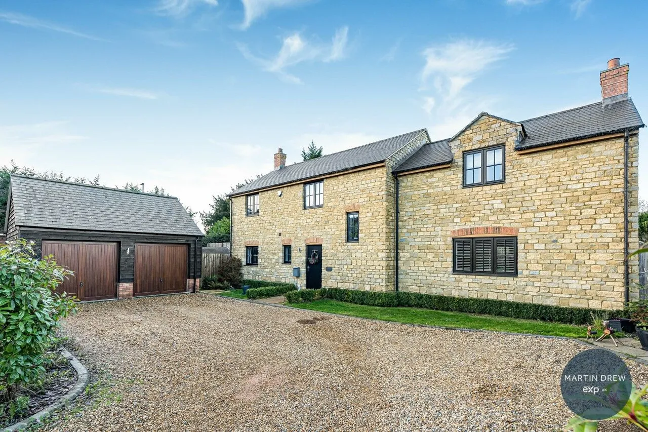 Reindeer Court, Potterspury, NN12, photo 23