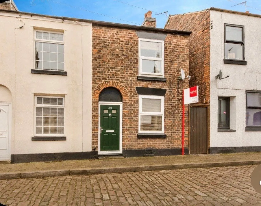 2 bed house for sale — Pierce Street, Macclesfield, Cheshire, SK11