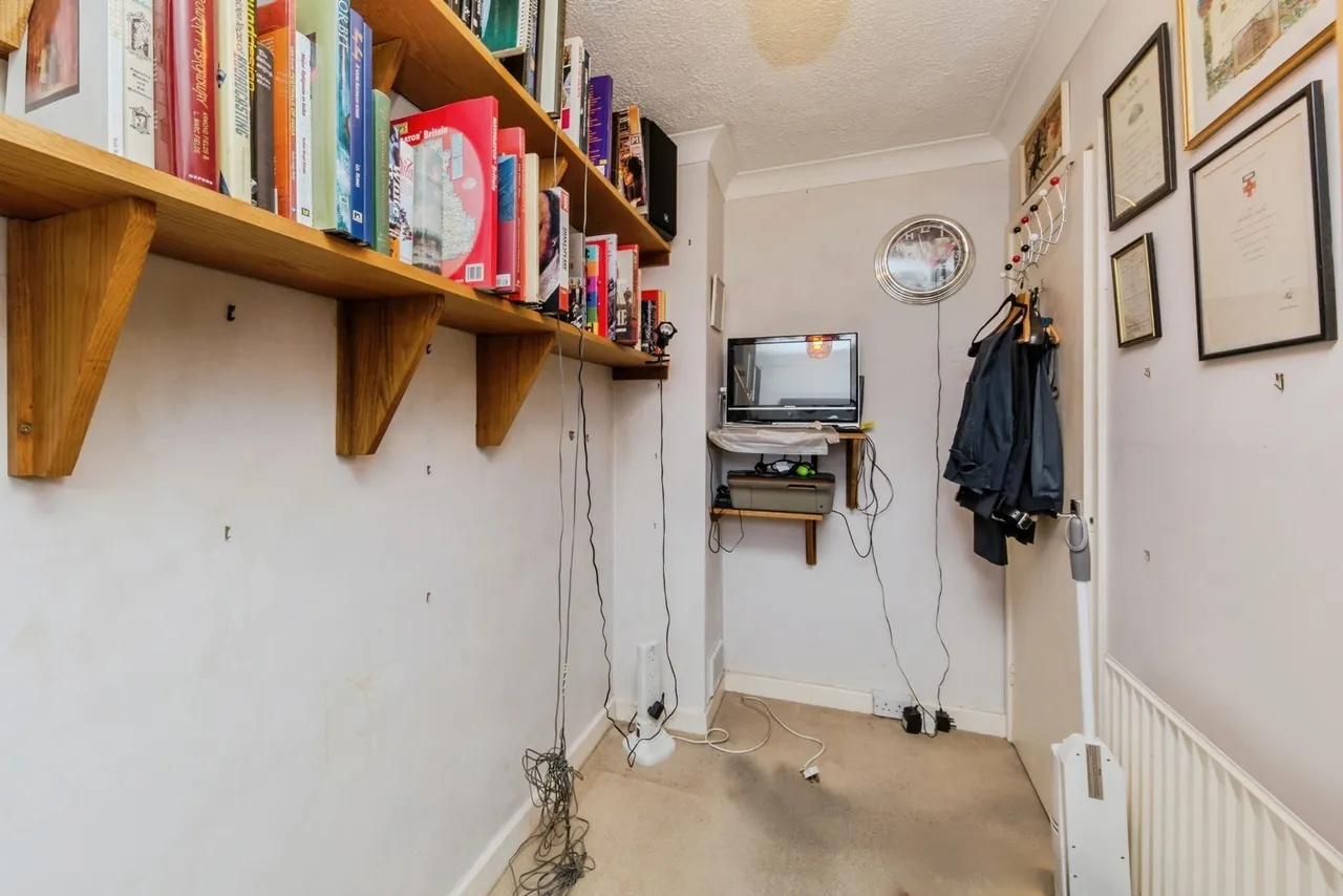 Pierce Street, Macclesfield, Cheshire, SK11, photo 13