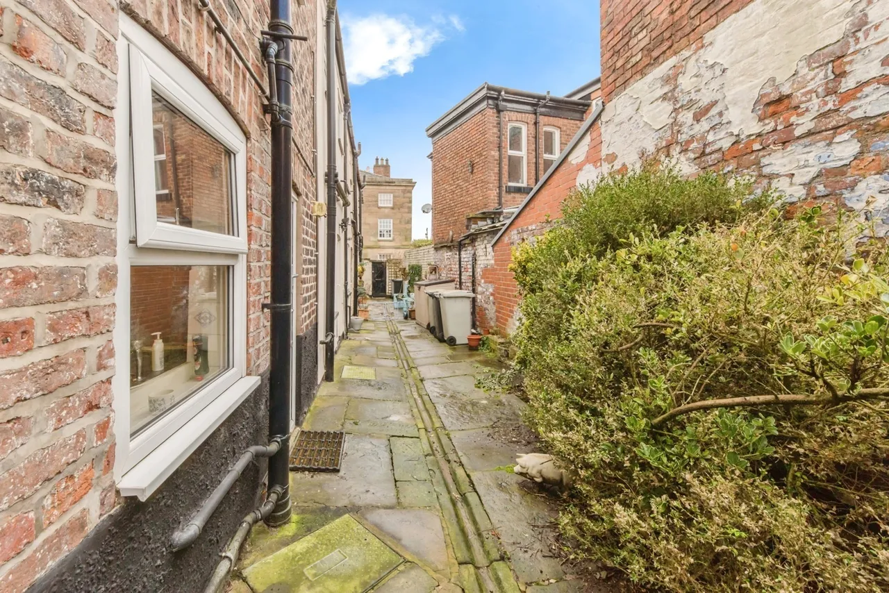 Pierce Street, Macclesfield, Cheshire, SK11, photo 11