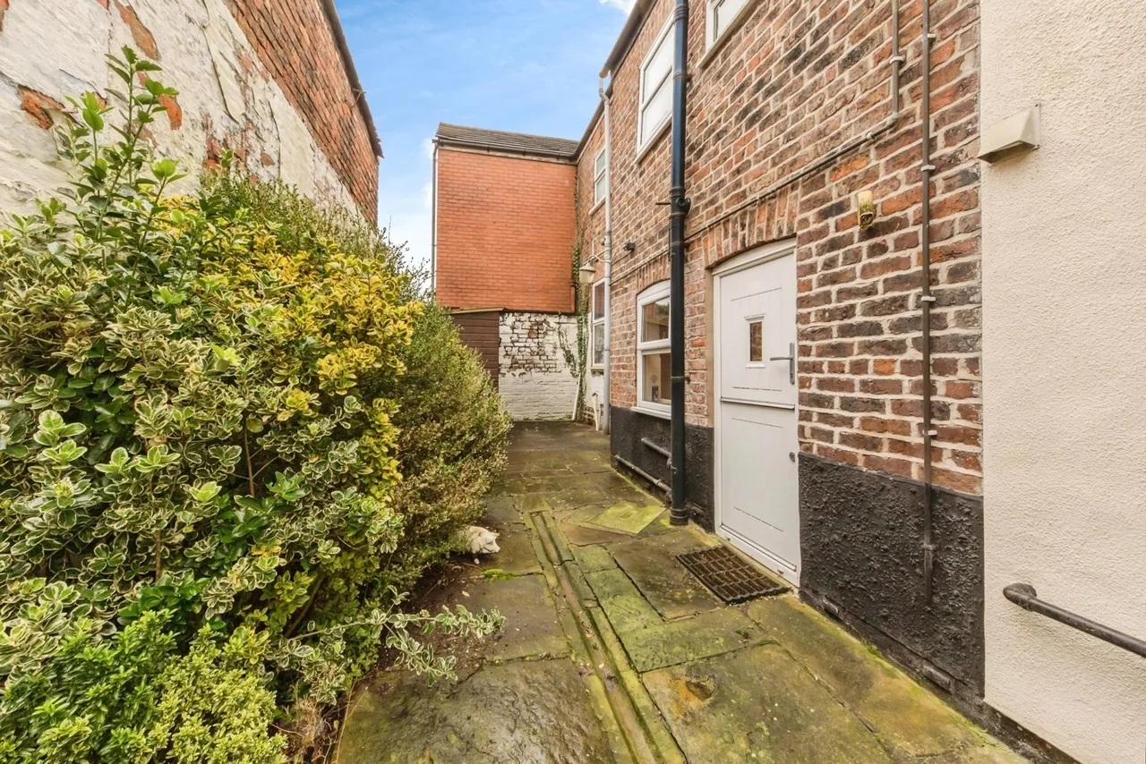 Pierce Street, Macclesfield, Cheshire, SK11, photo 7