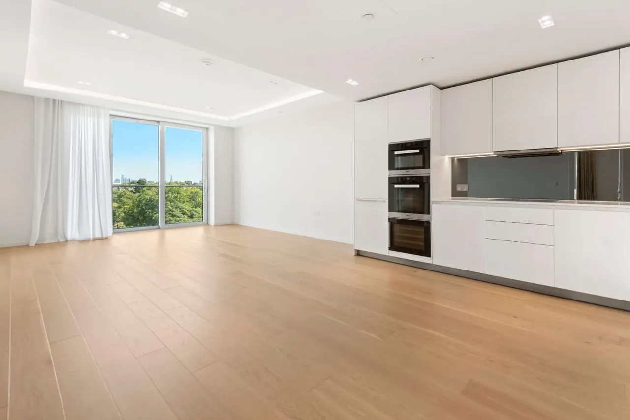 3 bed flat for sale — Lillie Square, London, SW6 1GE