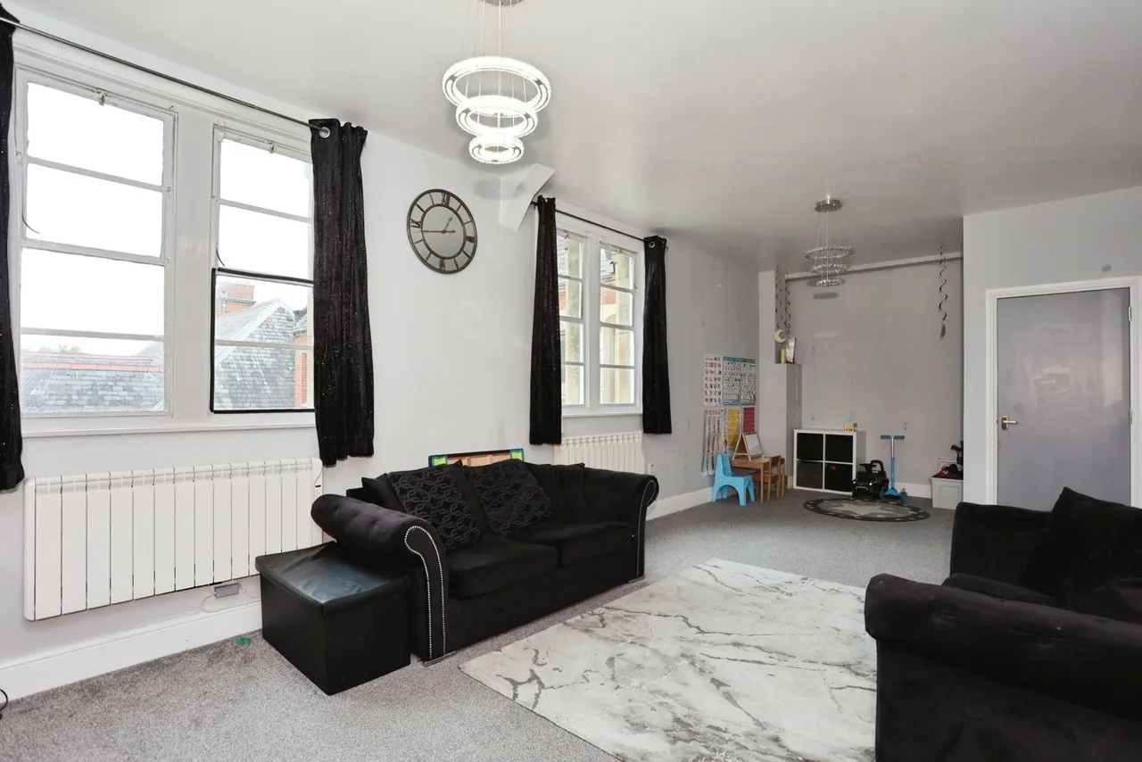 Grosvenor Gate, Leicester, LE5, photo 3