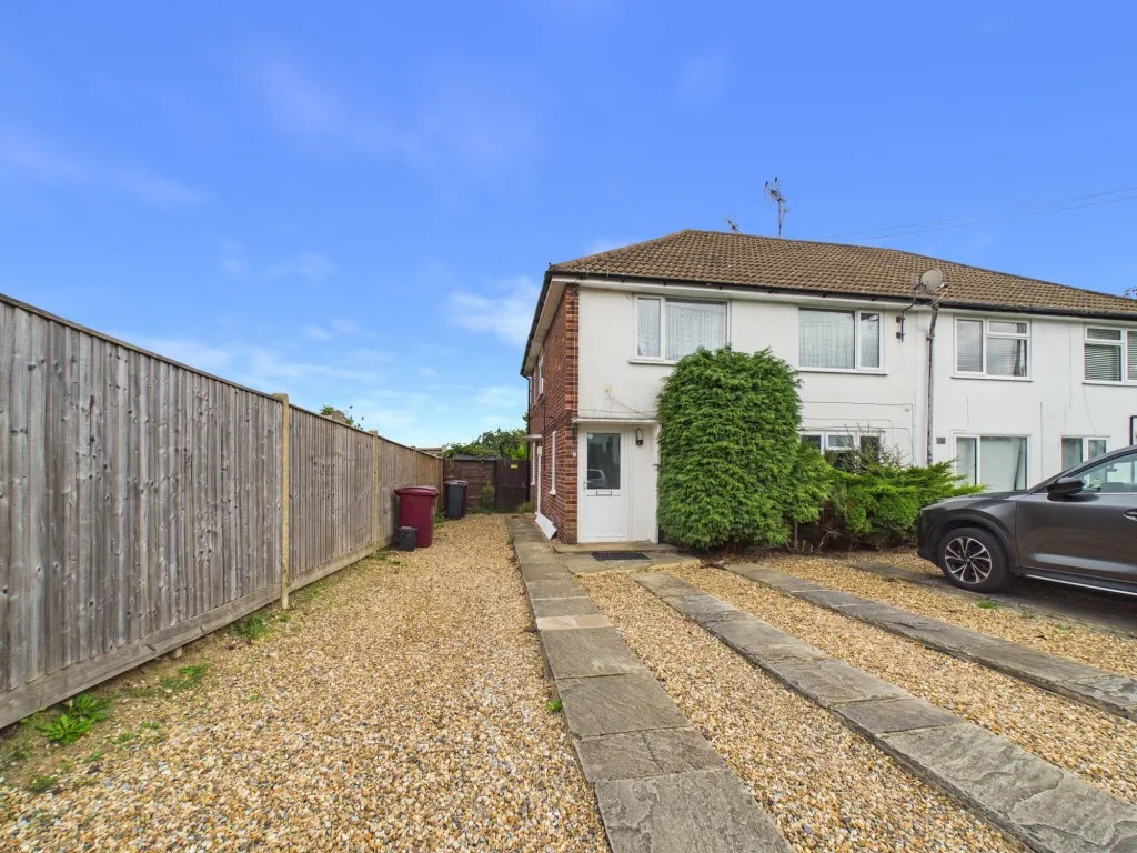 2 bed flat for sale, Lyndhurst Road, Tilehurst, RG30