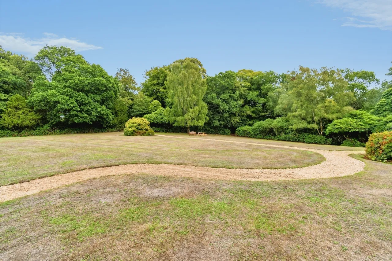 Castle Malwood Lodge, Minstead, SO43, photo 12