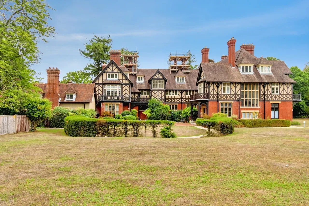 Castle Malwood Lodge, Minstead, SO43, photo 10