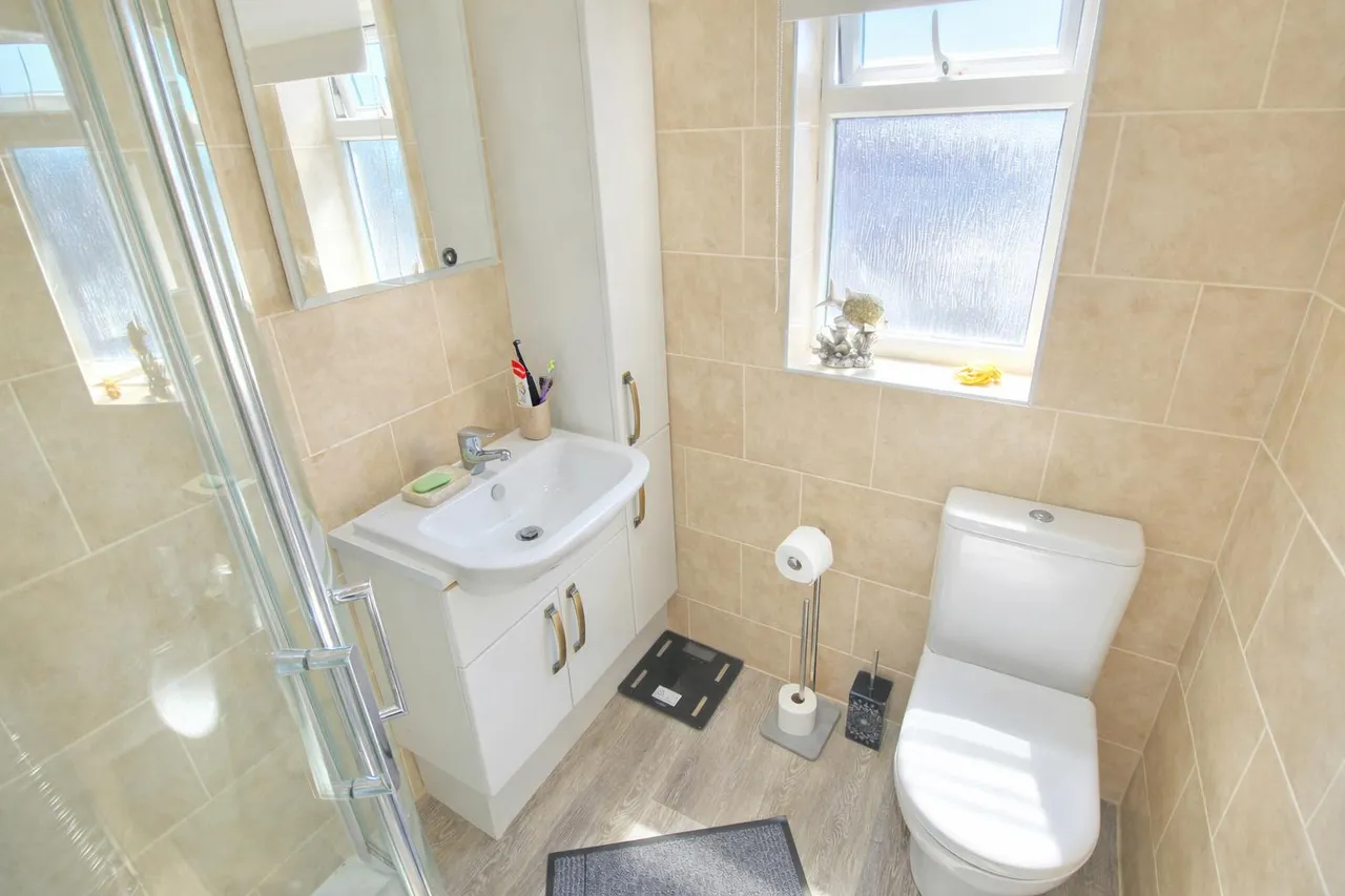 Hill Street, Upper Gornal, DY3, photo 11