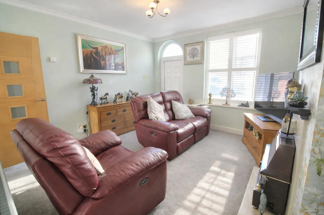 Hill Street, Upper Gornal, DY3, photo 3