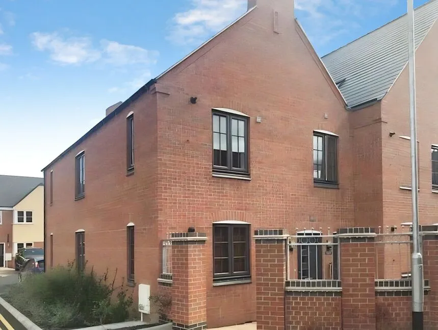 2 bed flat to rent, Co-Op Close, Barwell, LE9