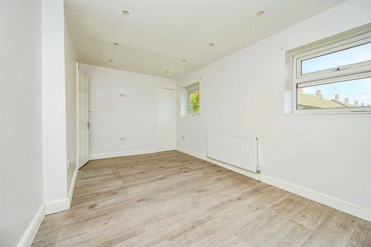 Wycliffe Close, Luton, LU3, photo 7