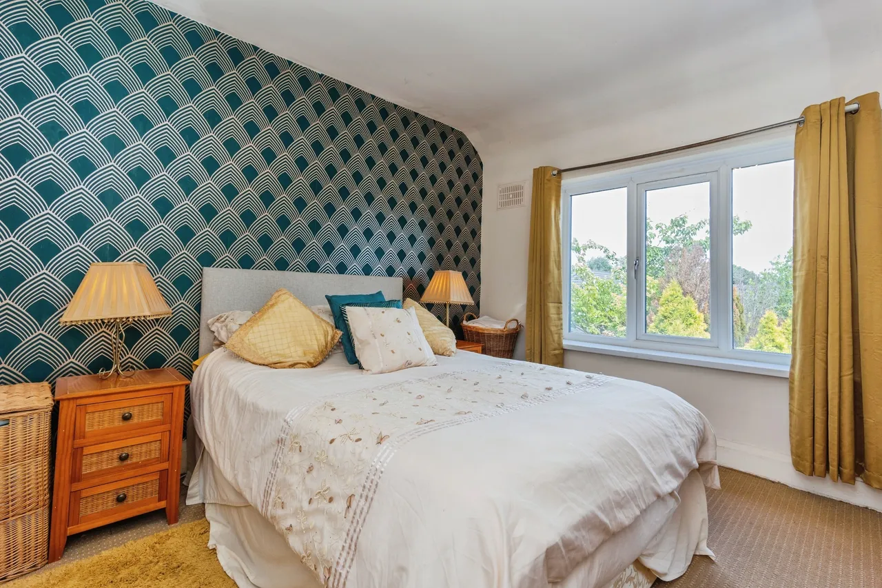 Lynwood Grove, Audenshaw, M34, photo 20