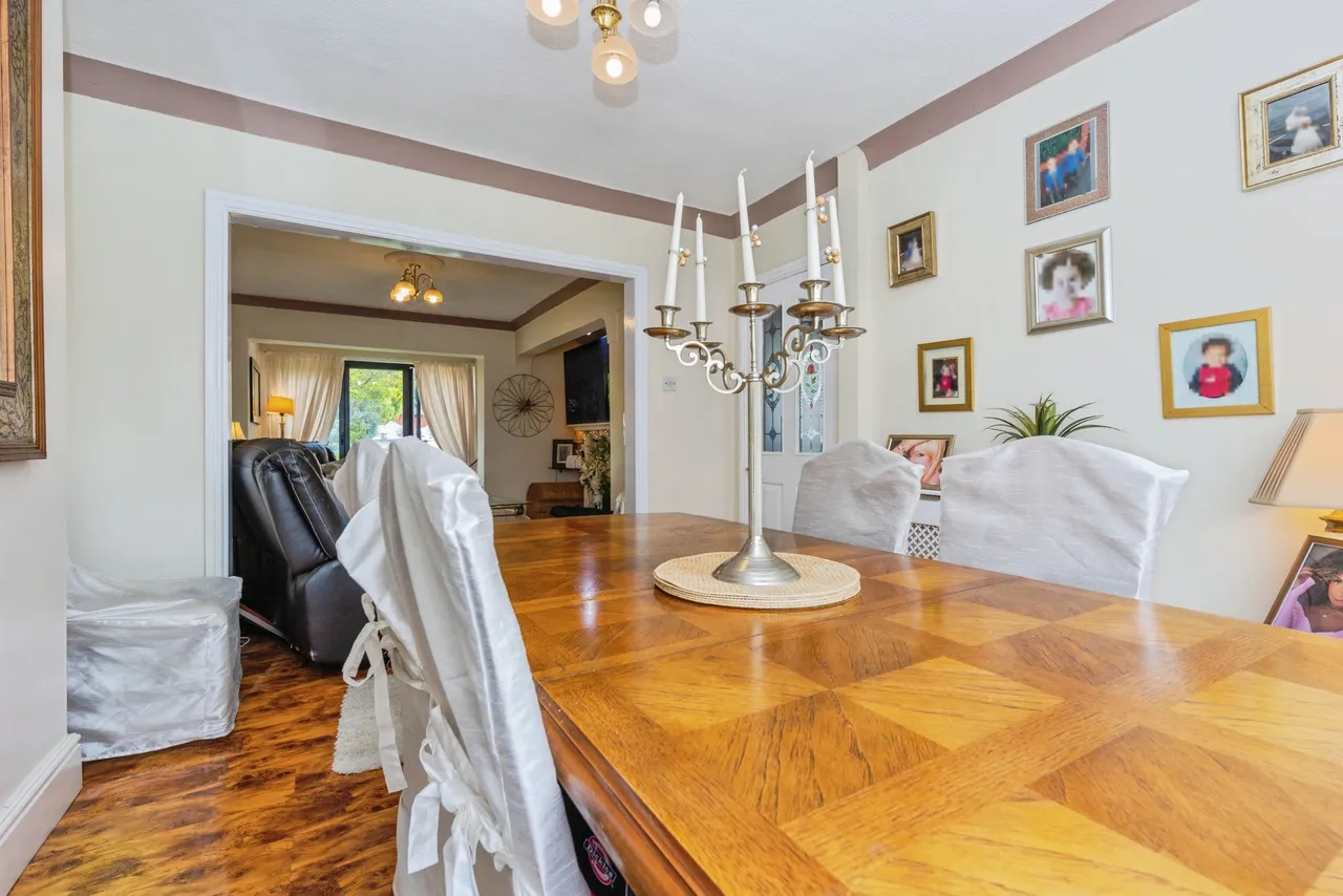 Lynwood Grove, Audenshaw, M34, photo 14