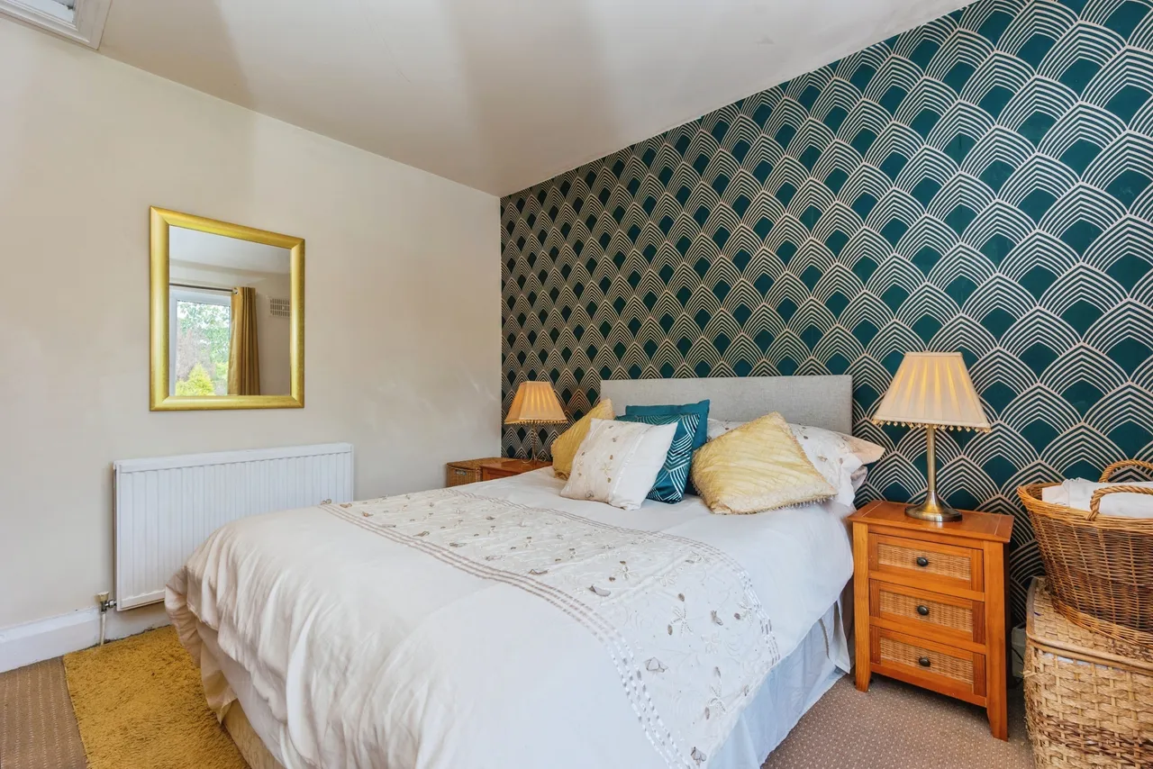 Lynwood Grove, Audenshaw, M34, photo 17