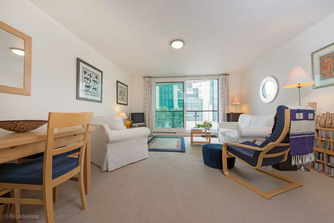 2 bed flat to rent, St. George Wharf, London, SW8
