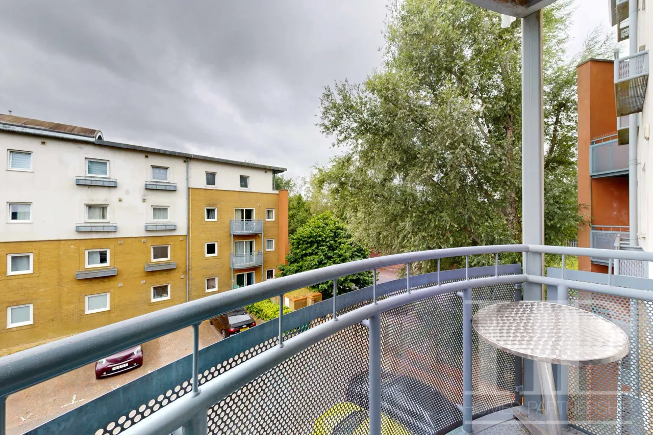 Trafalgar Gardens, Crawley, RH10, photo 4
