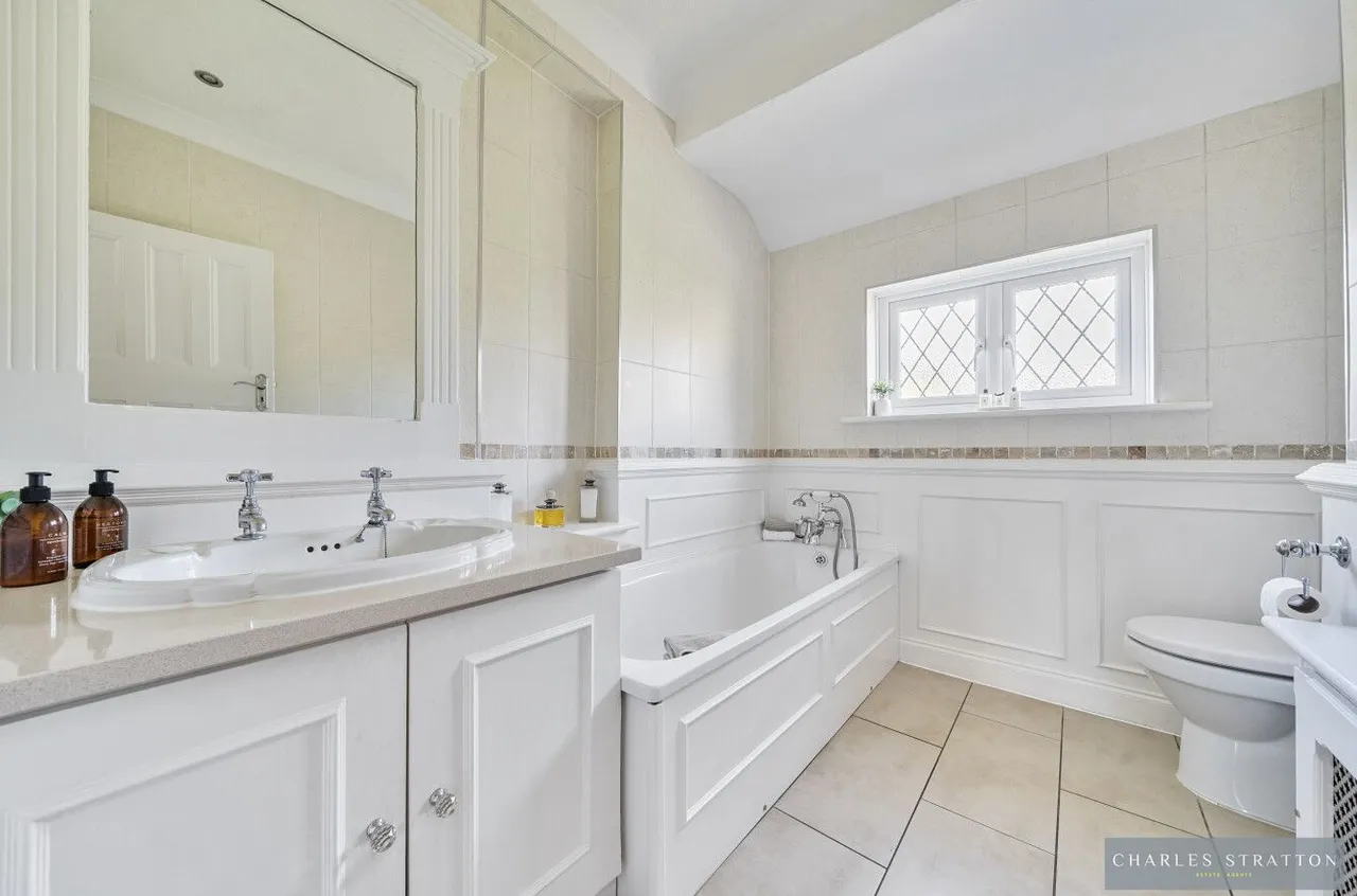 Kingston Road, Romford, Essex, RM1 3NB, photo 16