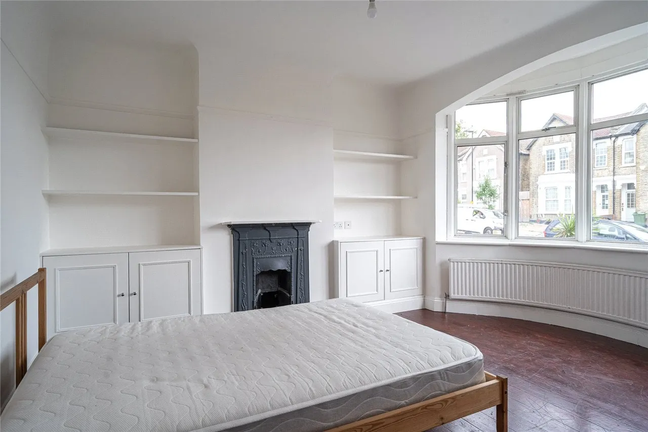 Greyhound Lane, London, SW16, photo 9