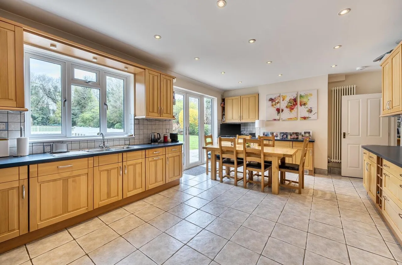 Higher Drive, Banstead, Banstead, SM7 1PF, photo 9