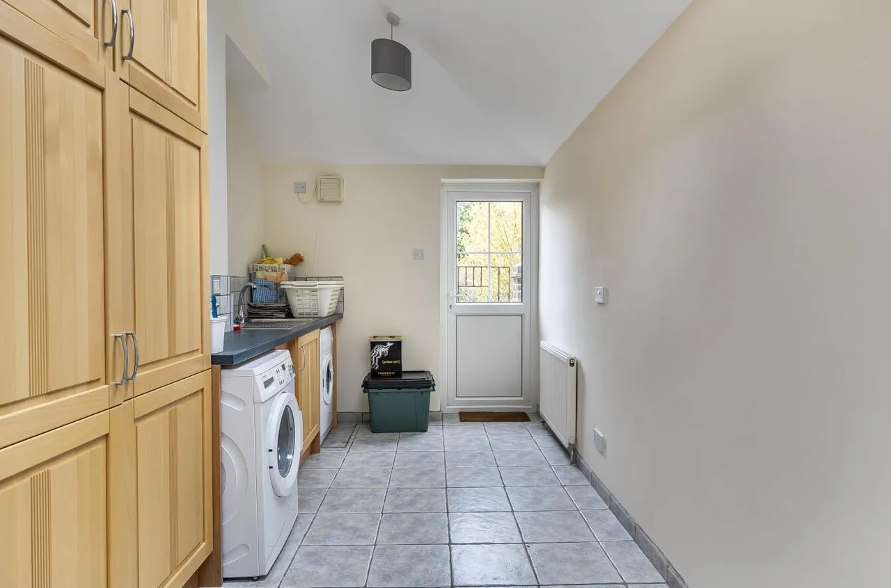 Higher Drive, Banstead, Banstead, SM7 1PF, photo 11