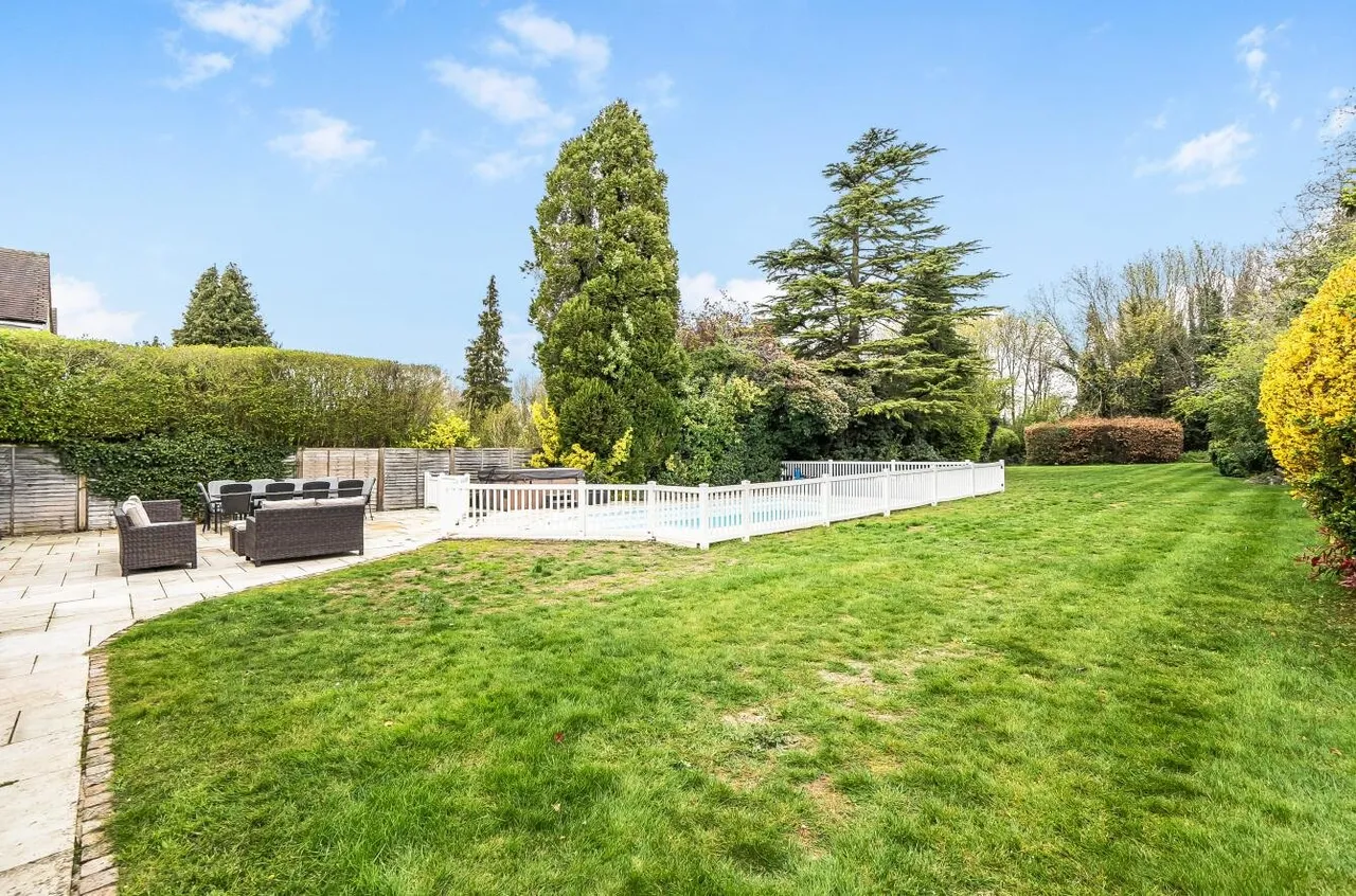 Higher Drive, Banstead, Banstead, SM7 1PF, photo 17