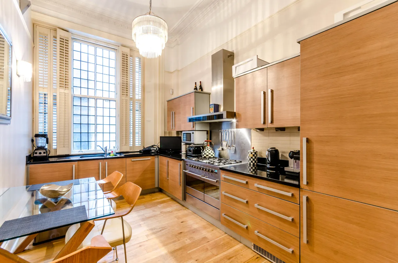Flat 1, 25 Palace Gate, London, photo 2