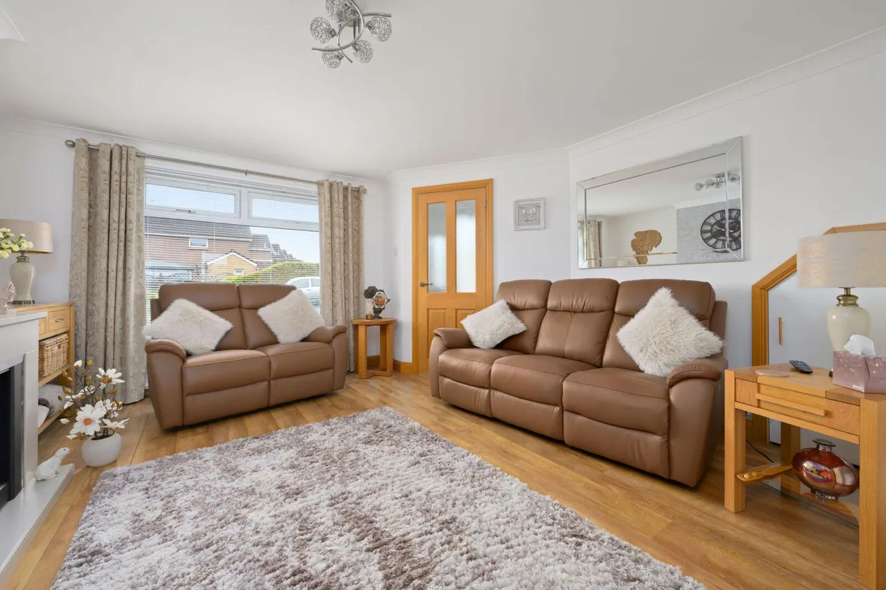 Cunningham Road, Stenhousemuir, FK5 4HH, photo 5