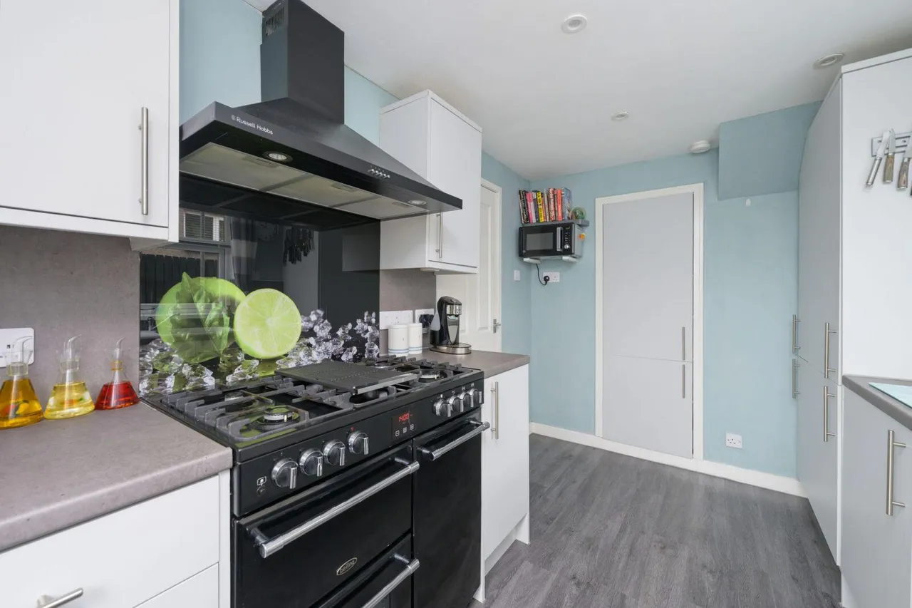 Cunningham Road, Stenhousemuir, FK5 4HH, photo 9