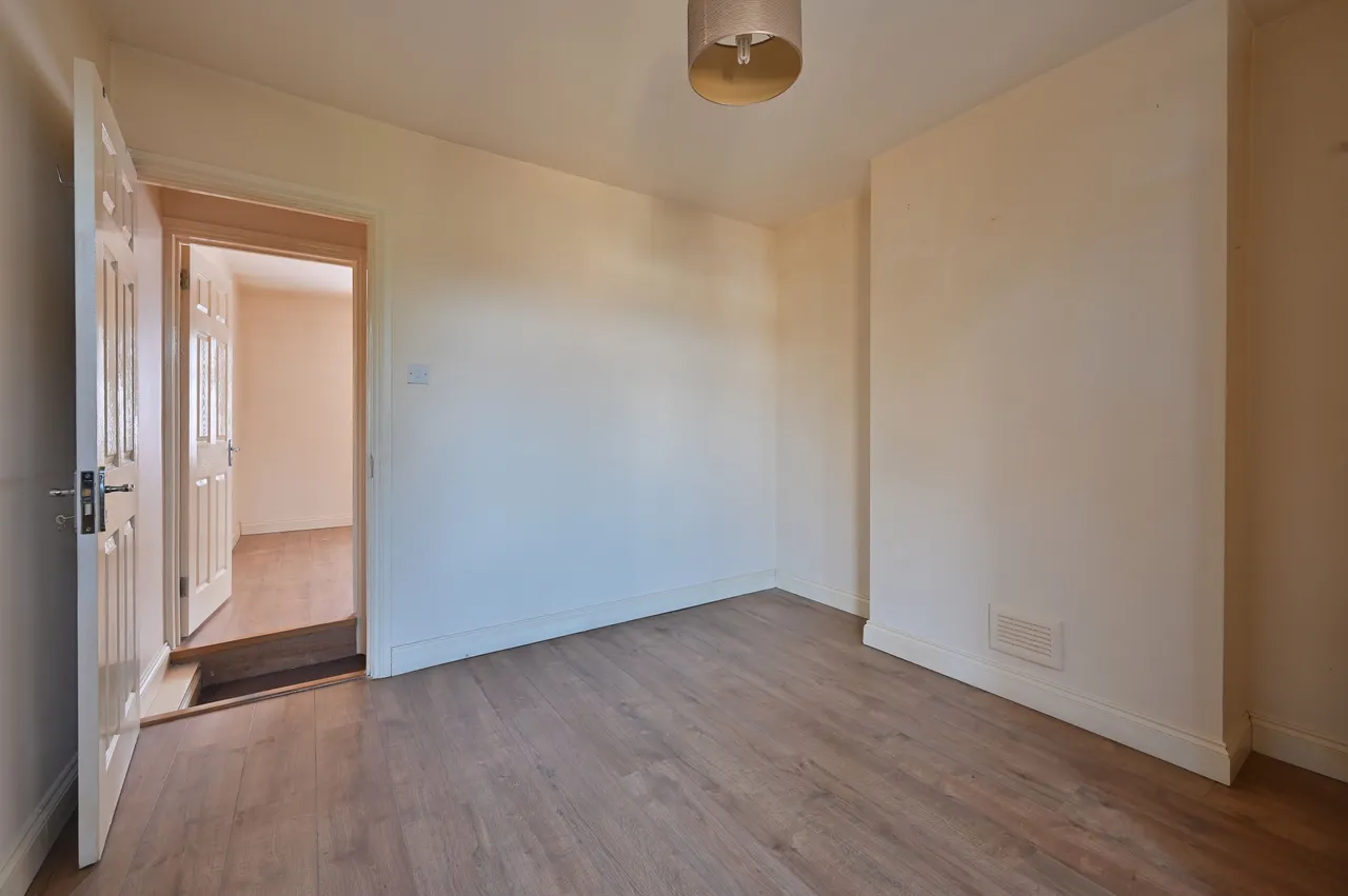 76 Byron Road, Harrow, photo 13