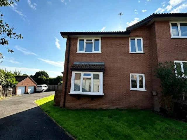 Barnett Way, Uckfield, TN22, photo 2