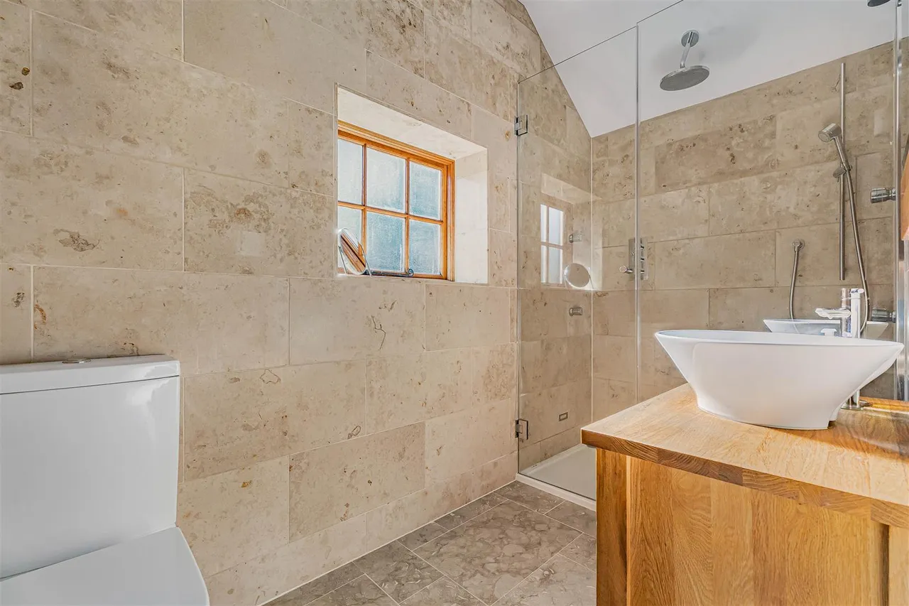 Main Road, Little Gransden, SG19, photo 6