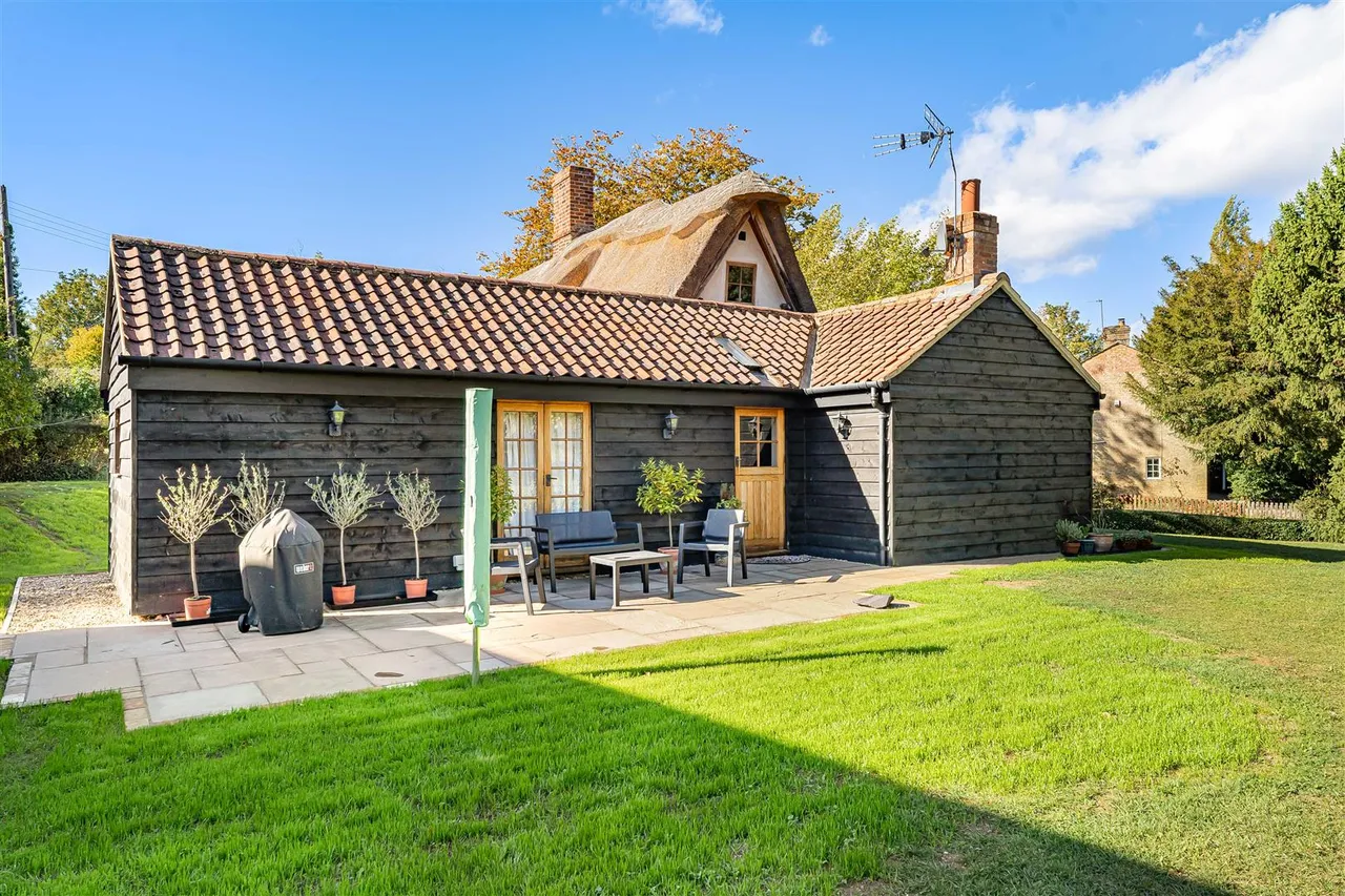 Main Road, Little Gransden, SG19, photo 26