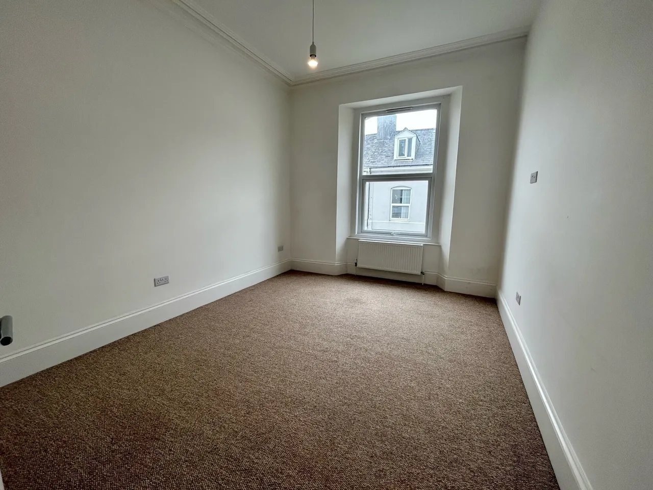 Benbow Street, PL2, photo 2