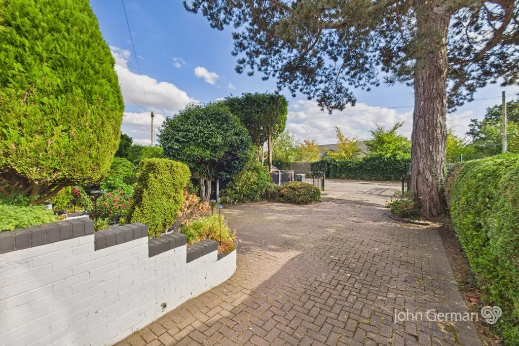 Picknalls Avenue, Uttoxeter, photo 27