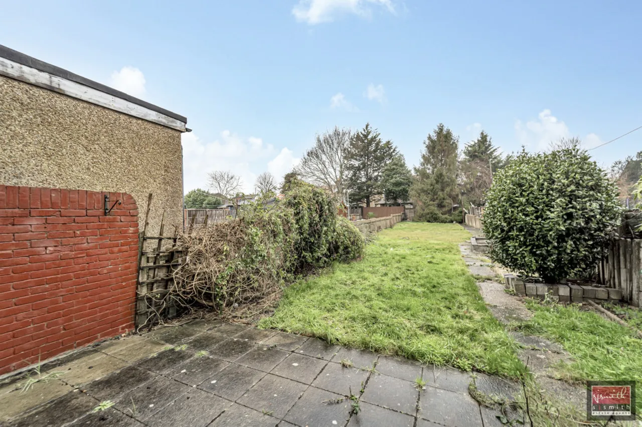 Burns Avenue, Feltham, TW14, photo 10