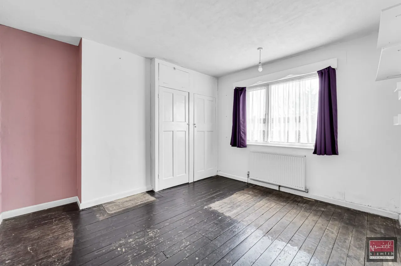 Burns Avenue, Feltham, TW14, photo 6