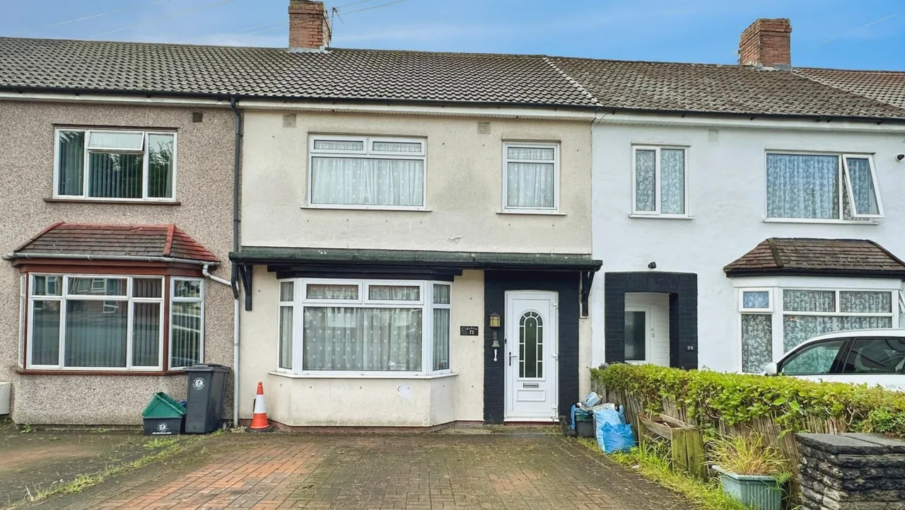 3 bed house for sale — Ridgeway Road, Bristol