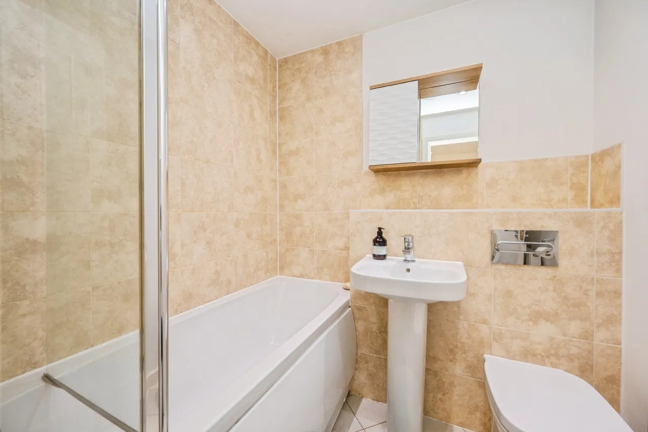 Orchid Close, Tamworth, Staffordshire, B79, photo 20