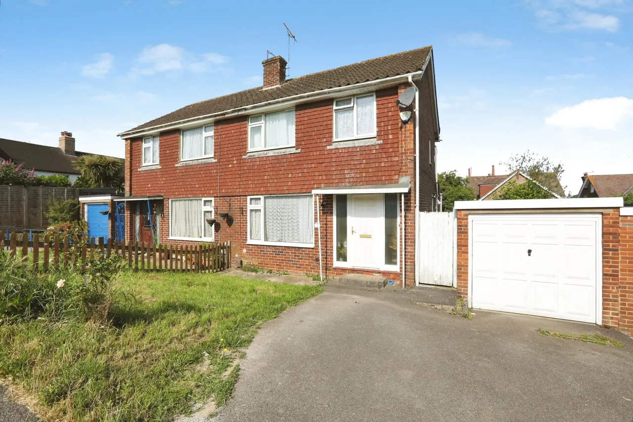 Grove Road, Burgess Hill, RH15, photo 5