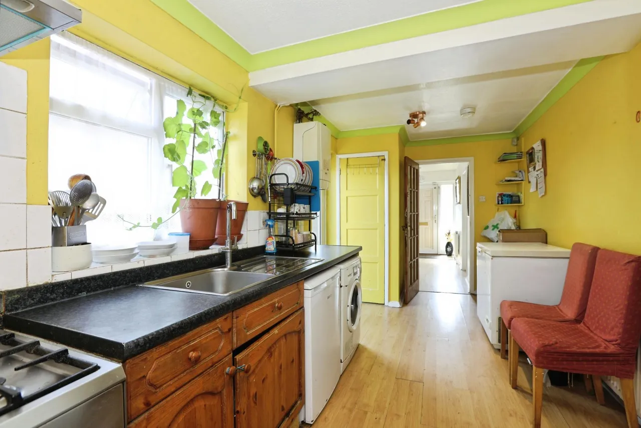 Grove Road, Burgess Hill, RH15, photo 2