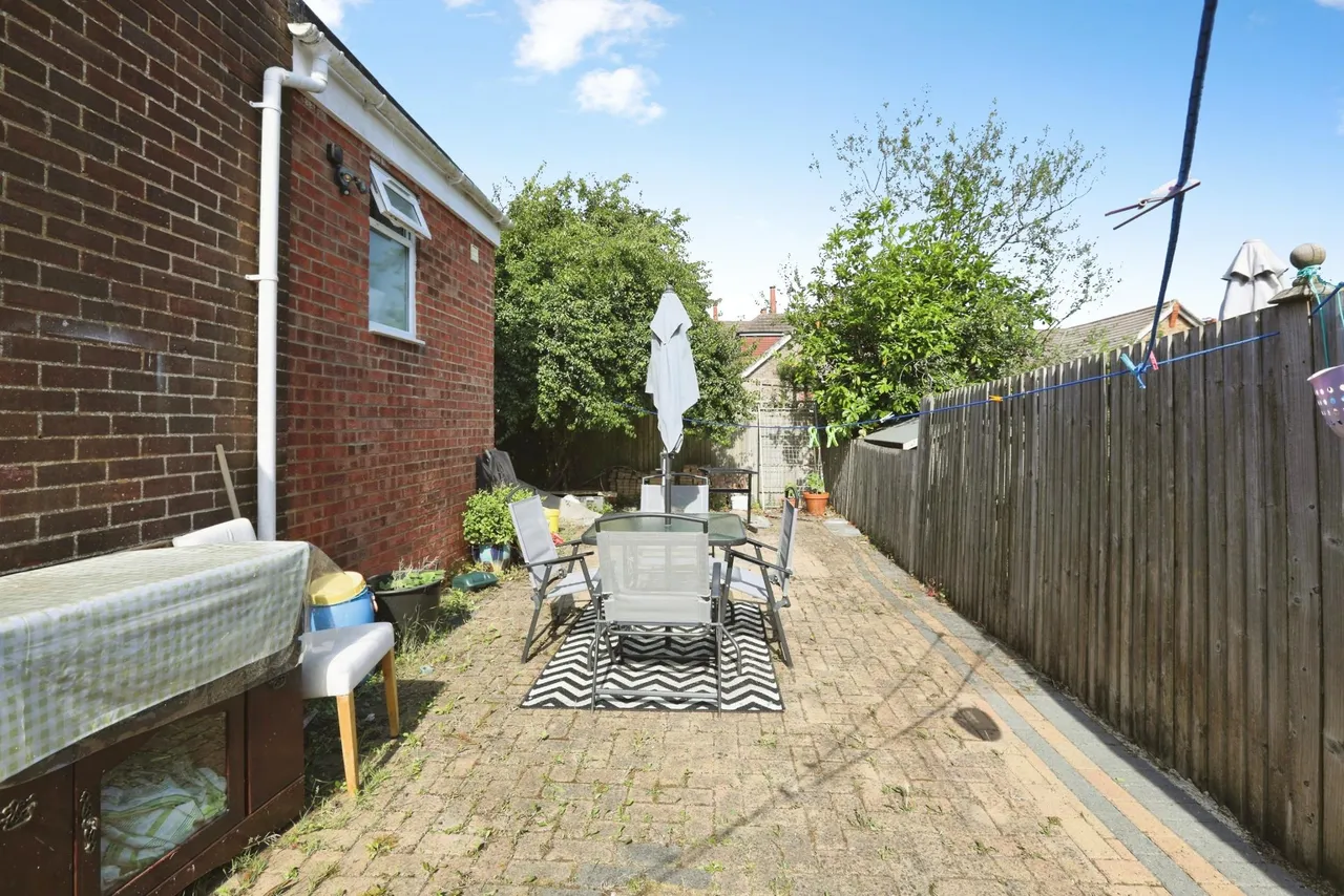 Grove Road, Burgess Hill, RH15, photo 16
