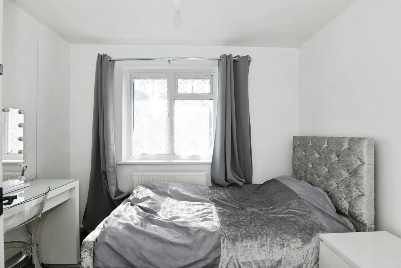 Grove Road, Burgess Hill, RH15, photo 8